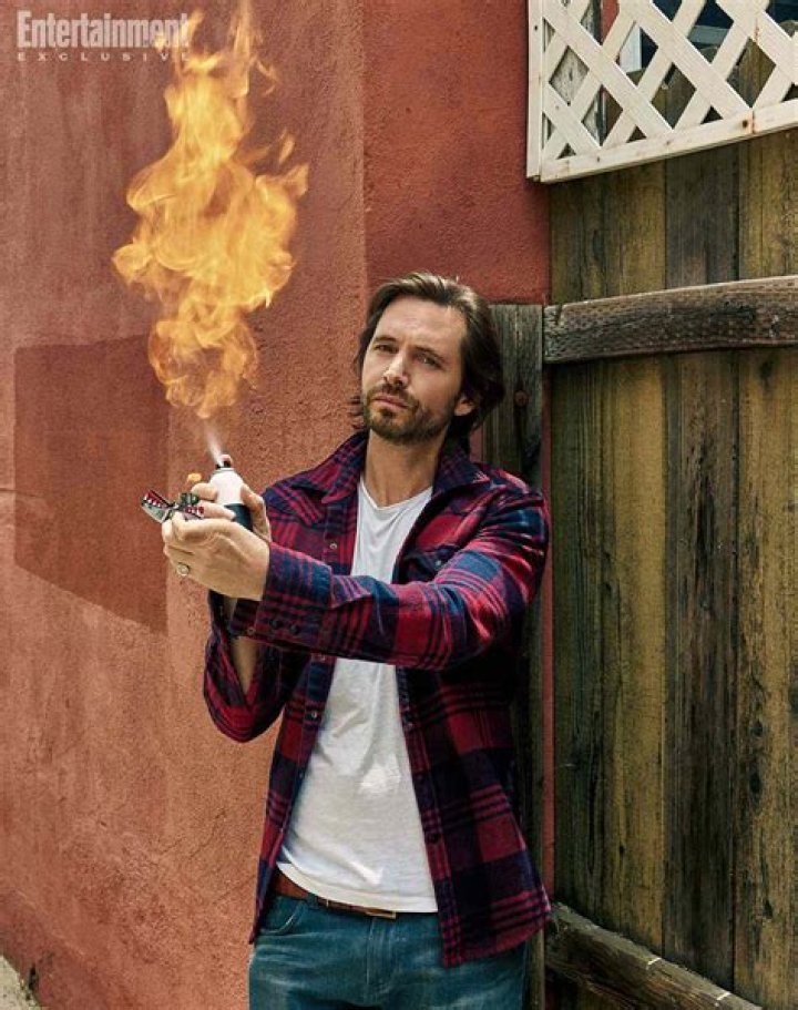 Aaron Stanford Net Worth, Age, Height, Bio, Birthday, Wiki!