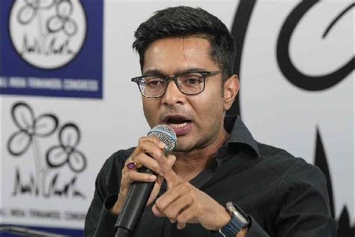 Abhishek Banerjee » Age, Net Worth, Family, Bio, News