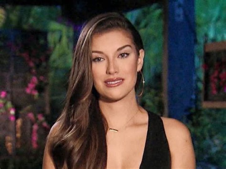 EXPLORE Alayah Benavidez (Bachelor) Wiki, Bio, Age, Height, Background, Boyfriend, Dating, Instagram!!