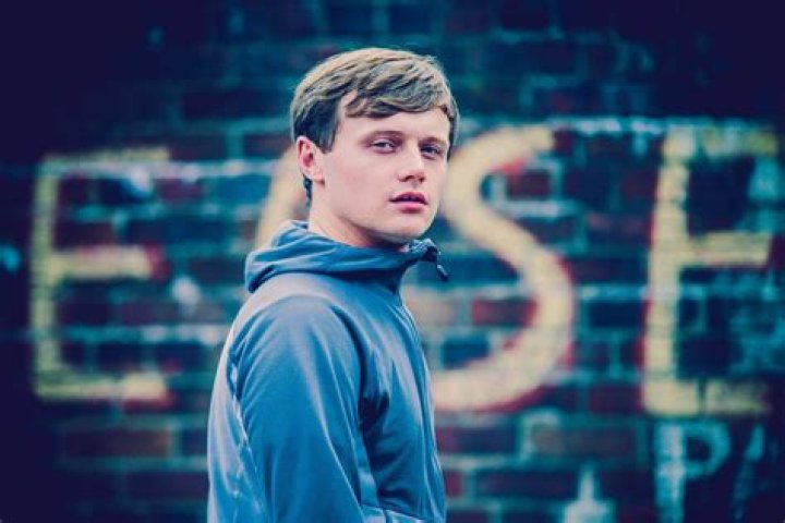 ALBUM REVIEW: Jamie Webster- 'We Get By'