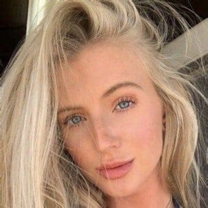 Alexis Clark- Age, Boyfriend, Net Worth, Height, Ethnicity
