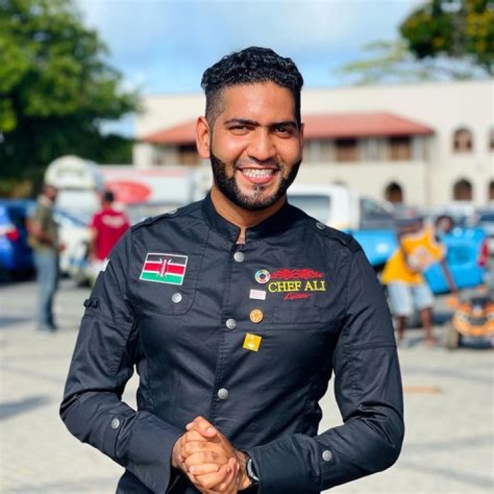 Ali Mandhry- Bio, Age, Ethnicity, Girlfriend, Height, Instagram, Career