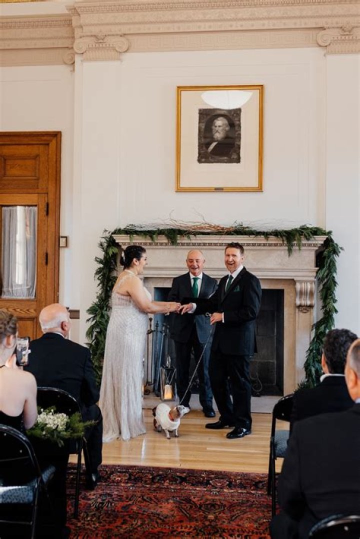 Amanda Clayton’s Husband: Who is Amanda Clayton Dating?