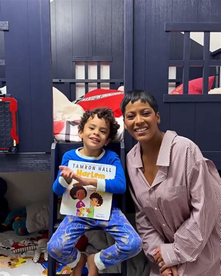 American Broadcaster, Tamron Hall Expecting First Child At Age 49