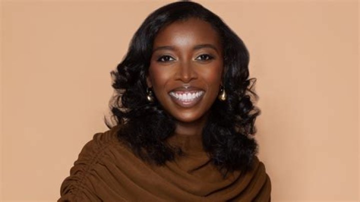 EXPLORE Amira Rasool (The Folklore CEO) Wiki, Bio, Age, Height, Taylor Swift Controversy!!