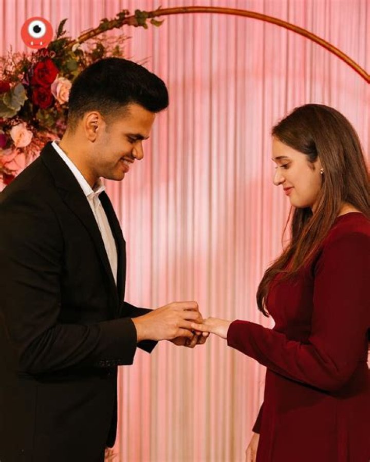 Arjun Meghwal’s Girlfriend: Who is Arjun Meghwal Dating?