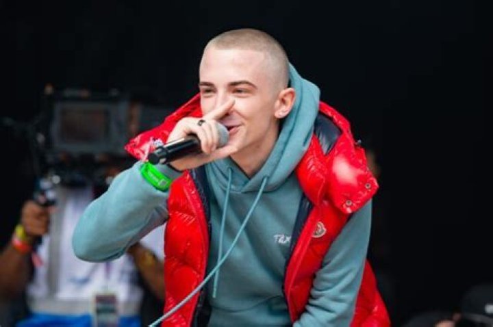 ArrDee Biography: Girlfriend, Age, Height, Net Worth, Songs, Aitch, Nationality, Sister, Flowers, Come and Go, Lyrics, Wikipedia, War, Oliver Twist