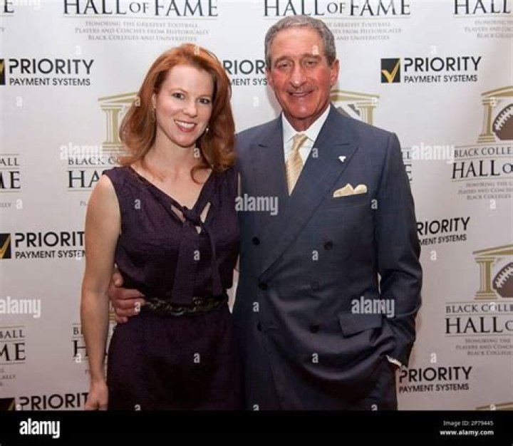 Arthur Blank’s Wife: Who is Arthur Blank Dating?