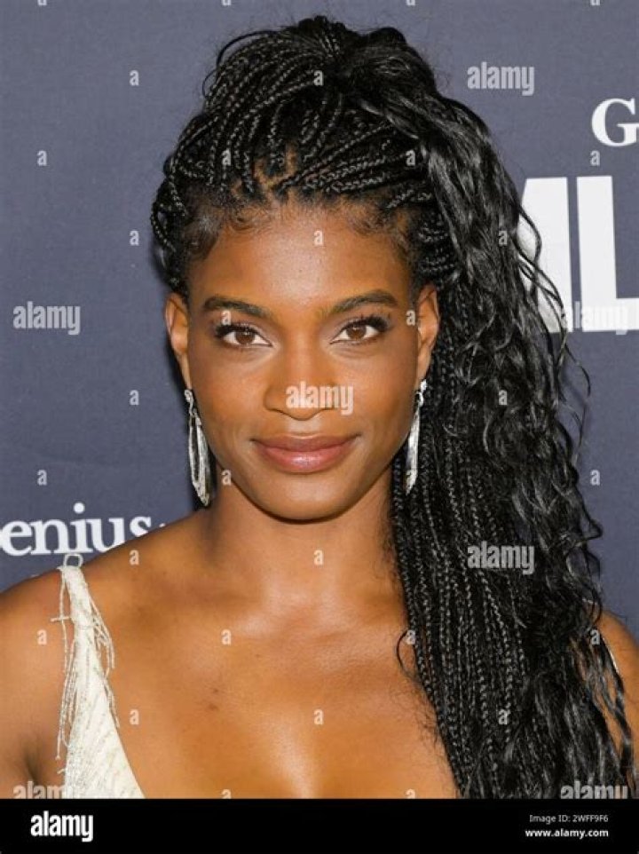 Ashley Romans- Wiki, Age, Net Worth, Boyfriend, Dating, Height