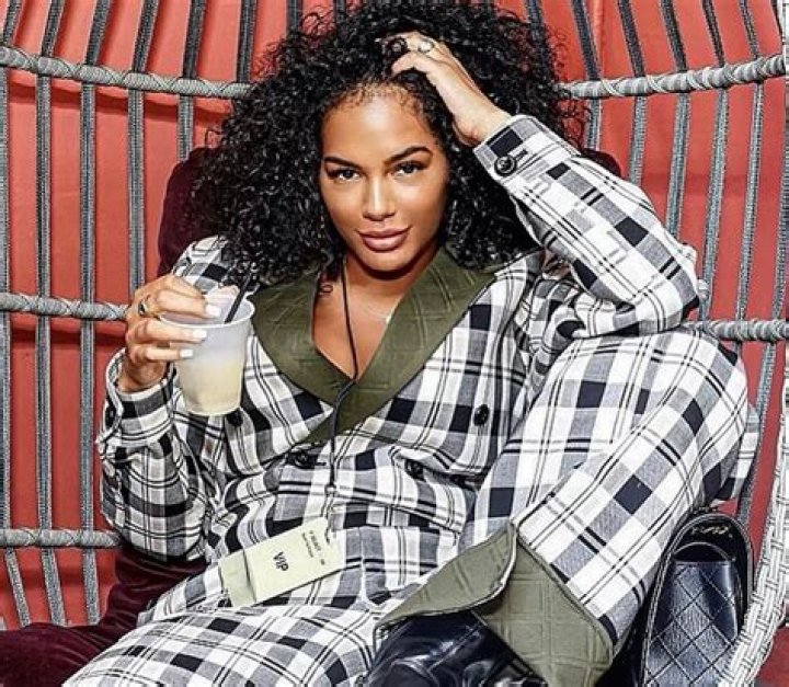 At work With PR Powerhouse Esmeralda Baez, The Founder of Elite Vision Media.