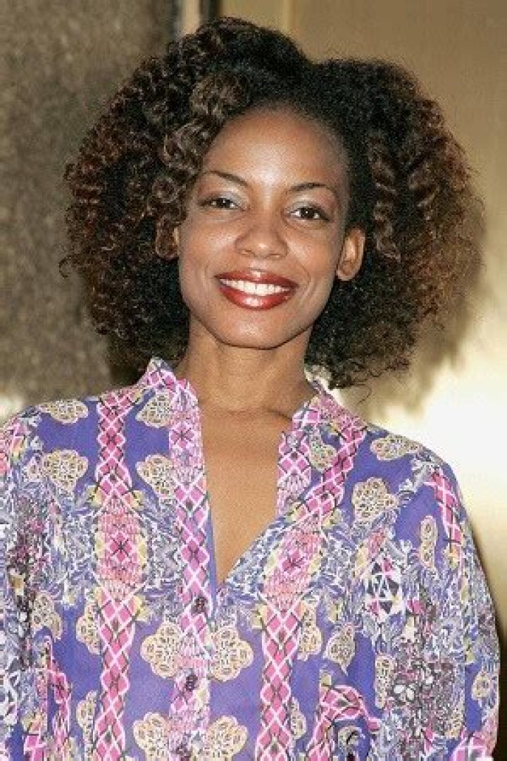 Aunjanue Ellis – IG, Parents, Siblings, Kids, Boyfriend, Ethnicity