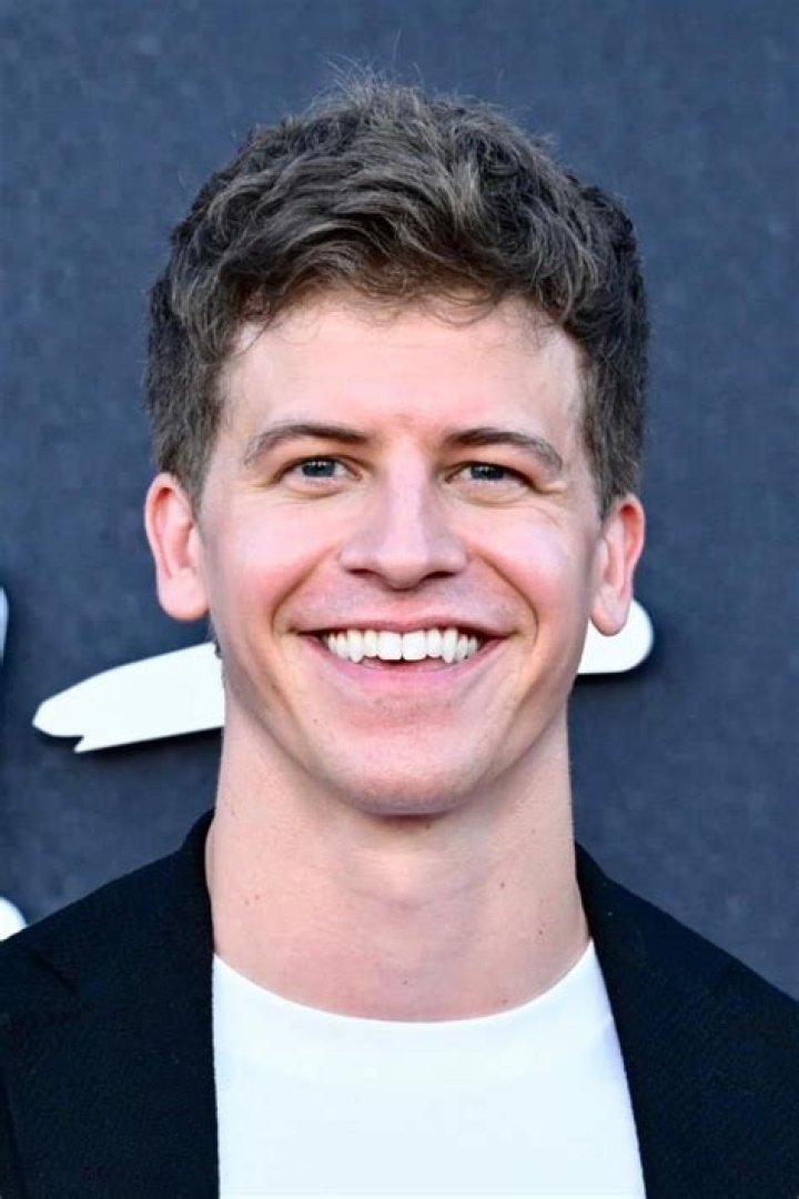 Barrett Carnahan- Wiki, Age, Height, Net Worth, Girlfriend, Ethnicity