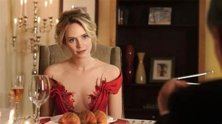 Bracha van Doesburgh Biography: Family, Net Worth, IMDb, Age, Eyeballs, Husband, Instagram, Twins, Wikipedia, Photos