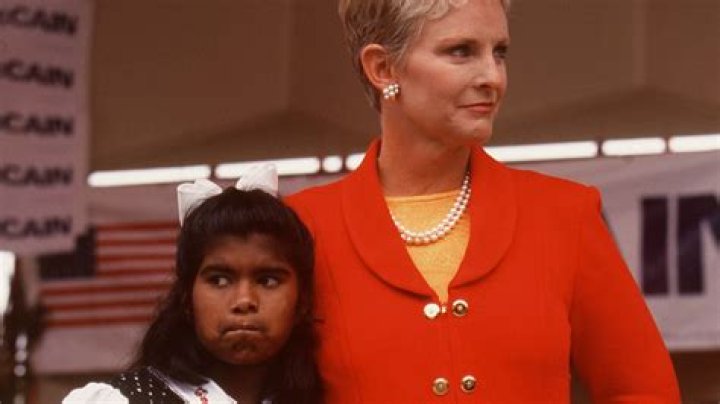 Who is John McCain daughter Bridget McCain? Explore her wiki facts