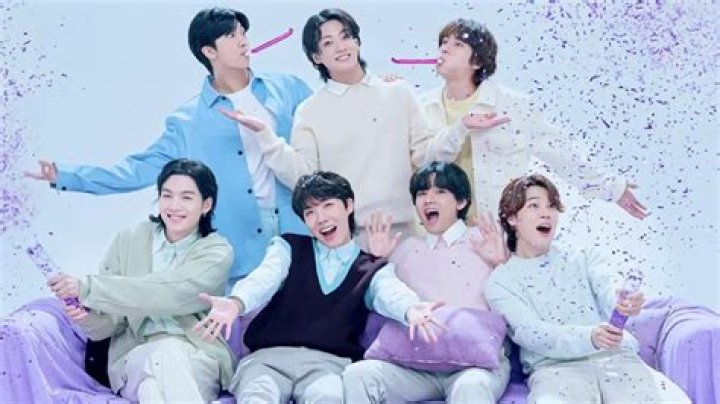 BTS Takes You Behind The Scenes of 'DNA' MV and 'Love Yourself' Photoshoot