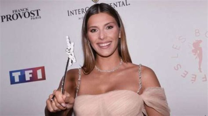 Camille Cerf Enceinte 2022