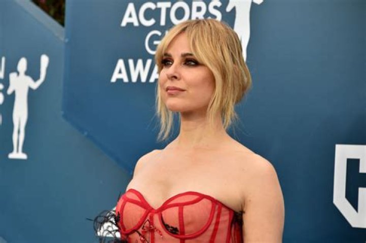 Know About Cara Buono; Net Worth, Instagram, Stranger Things, Husband