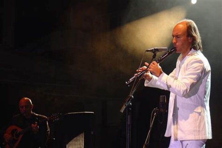 Carlos Nunez- Wiki, Age, Height, Net Worth, Girlfriend, Ethnicity