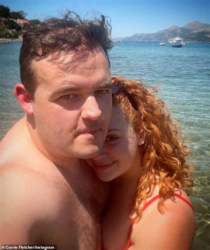 What is Carrie Hope Fletcher's Snapchat?