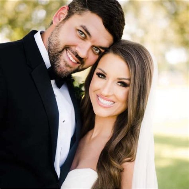 Who Is WVUA 23 Chelsea Barton Husband? Her Family Life Details