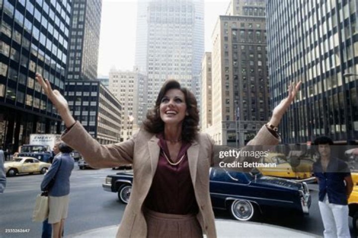 Fame | Cheryl Prewitt net worth and salary income estimation Jan, 2024