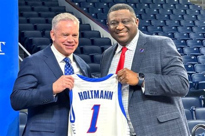Fame | Chris Holtmann net worth and salary income estimation Jan, 2024