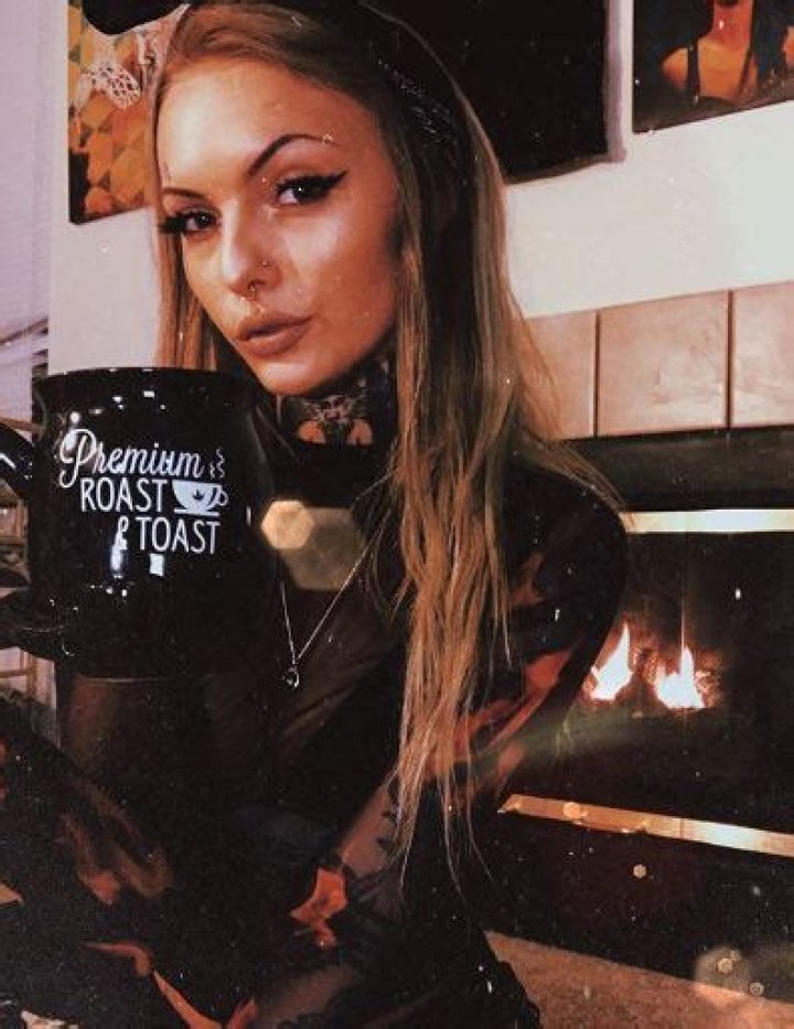 What is Daisy Coleman’s Cause of Death? EXPLORE Her Wiki, Boyfriend, Brother, Reddit, and Updates!!