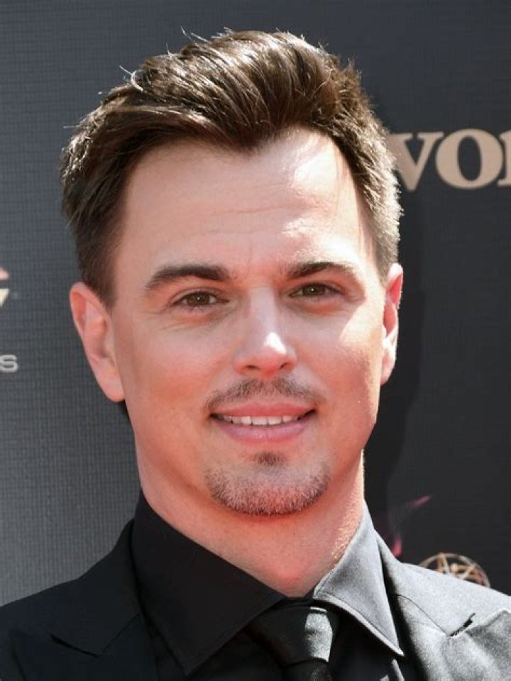 Darin Brooks - Net Worth, Age, Height, Birthday, Bio, Wiki!