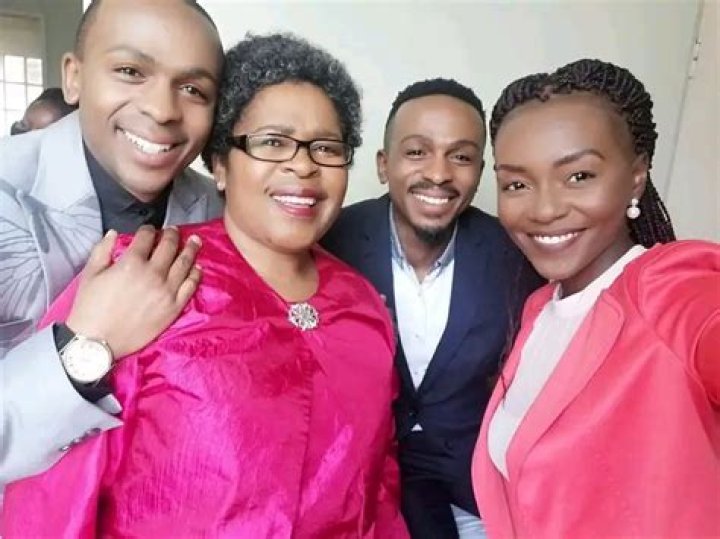 Dieketseng Mnisi- Bio, Age, Net Worth, Husband, Marriage, Height