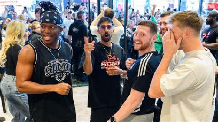 Why Did Radio 1Xtra Host Sideman Quit Show? Explore DJ Sideman Wiki, Bio, Age, Height, Girlfriend, Instagram!!