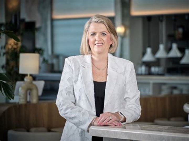 Doug Hutchison Ex-Wife Amanda Sellers Wiki, Biography, Age, Height, Instagram, Net Worth!