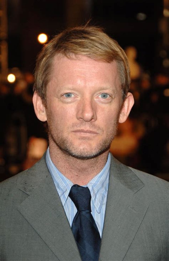 Fame | Douglas Henshall net worth and salary income estimation Jan, 2024