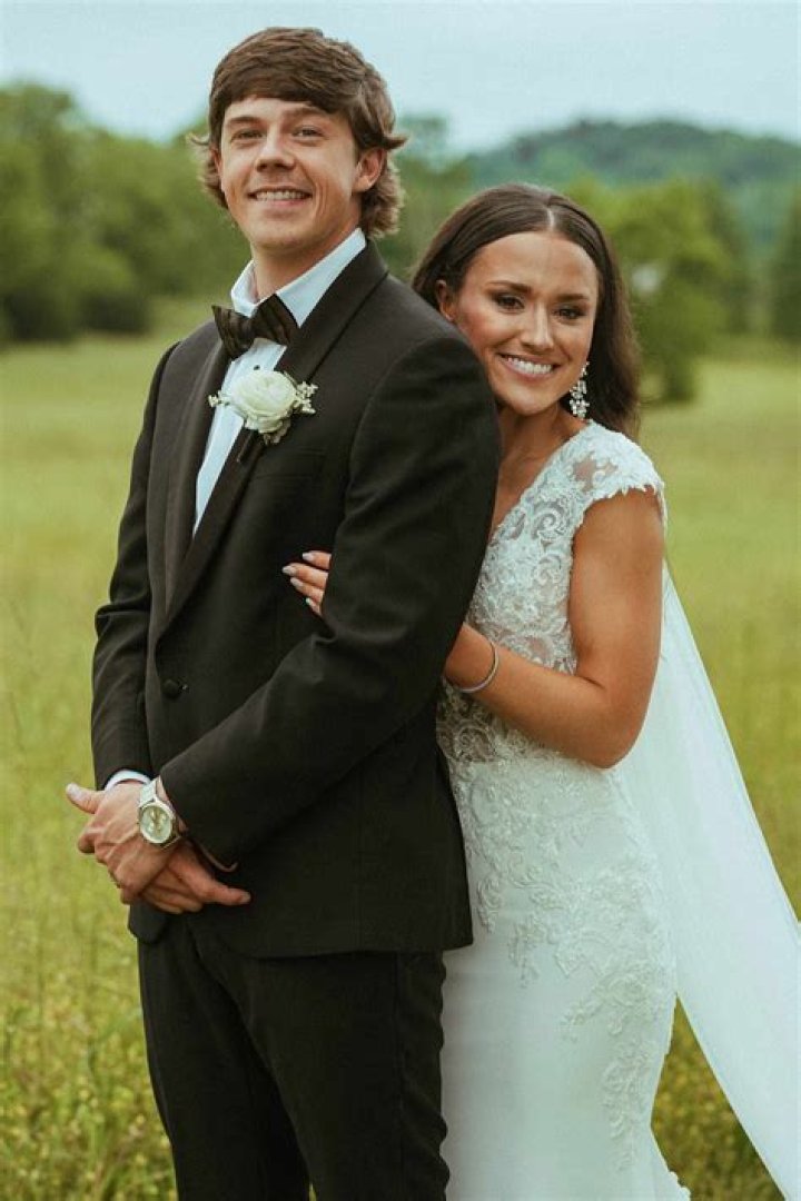 Fame | Dylan Marlowe net worth and salary income estimation Jan, 2024