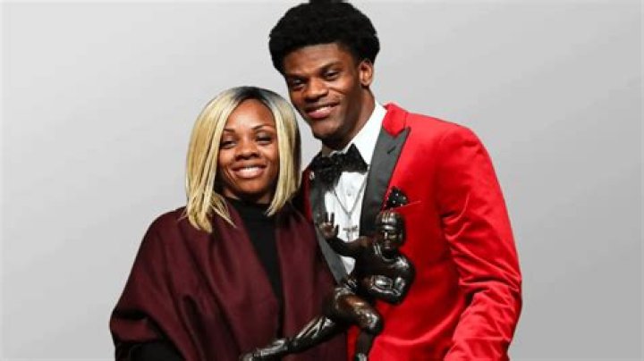 Eddie Jackson’s Girlfriend: Who is Eddie Jackson Dating?