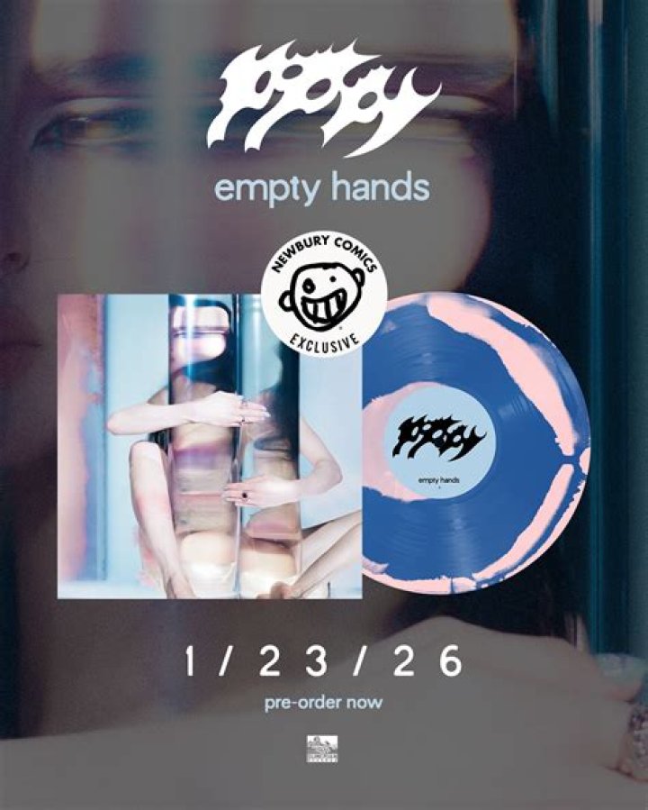 KStewart shares acoustic video for 'Hands'