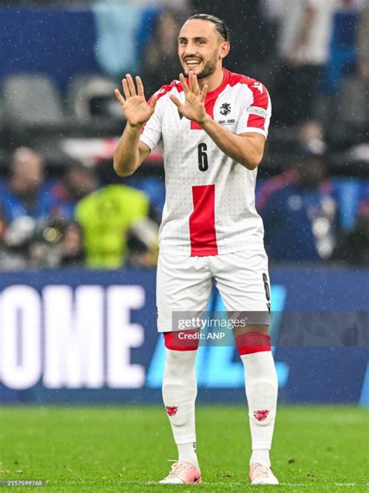 Franck Kessie Biography: Age, Salary, Net Worth, Wife, Position, News, FIFA, Transfer News, Profile, Whoscored, Style Of Play