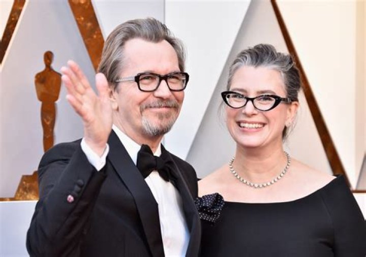 Gary Oldman’s Wife: Who is Gary Oldman Dating?