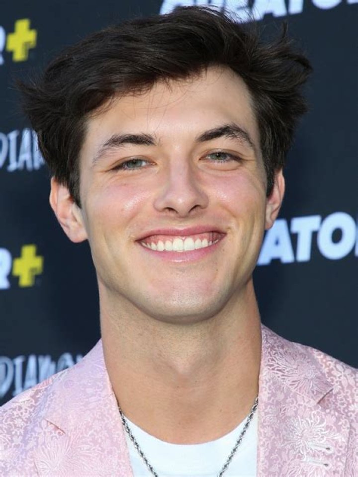 Griffin Johnson Height, Weight, Age, Net Worth, Dating, Bio, Facts