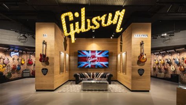 Here At Last play EXCLUSIVE gig to commemorate the opening of brand new Gibson store in London