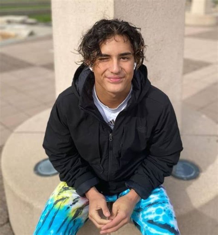 Ian Haueter - Net Worth, Age, Height, Birthday, Bio, Wiki!