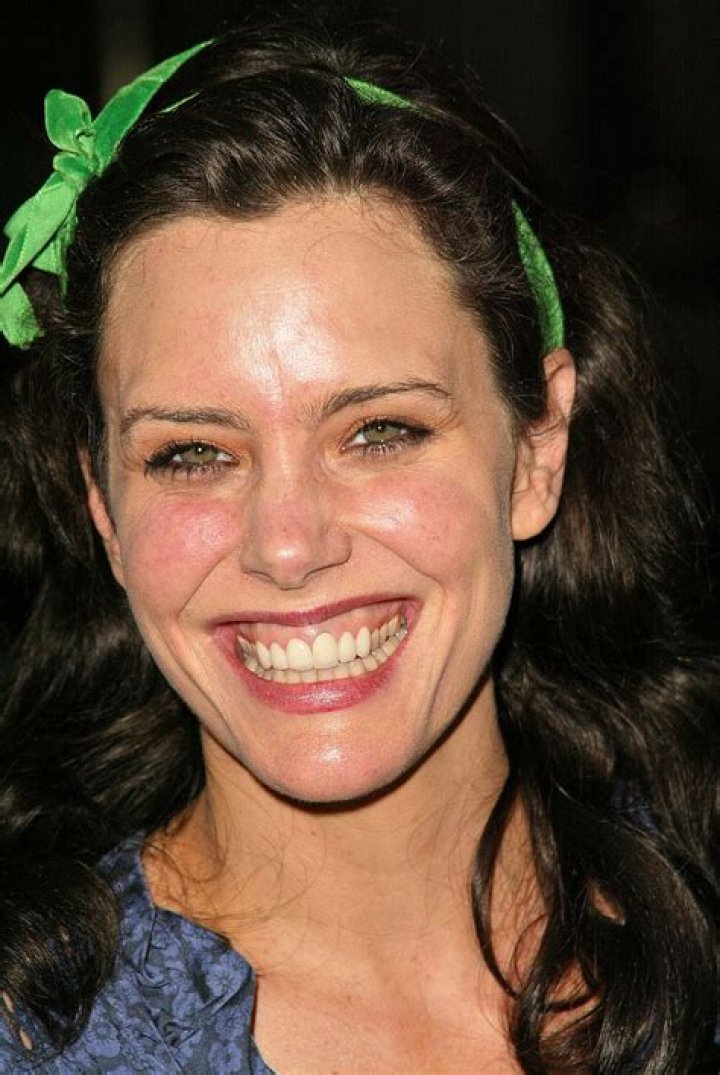 Ione Skye- Wiki, Age, Net Worth, Husband, Ethnicity, Height