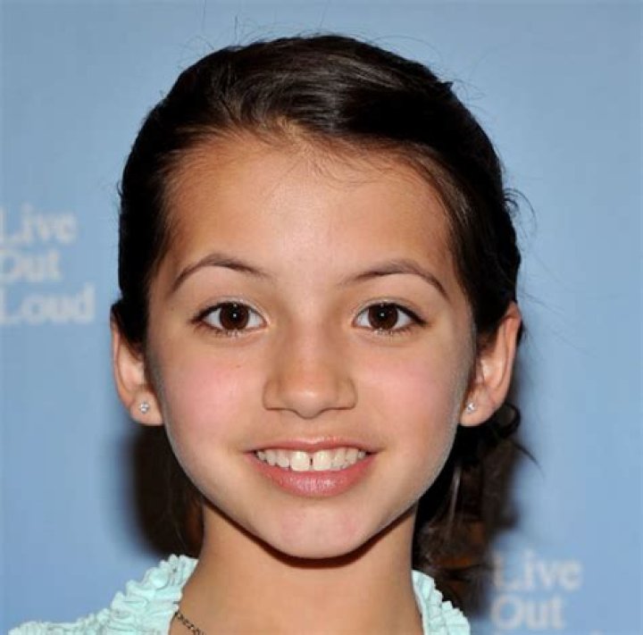 What is Isabela Moner’s Snapchat?