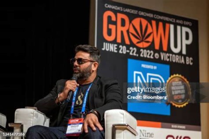 Fame | James Stone (executive) net worth and salary income estimation Apr, 2024