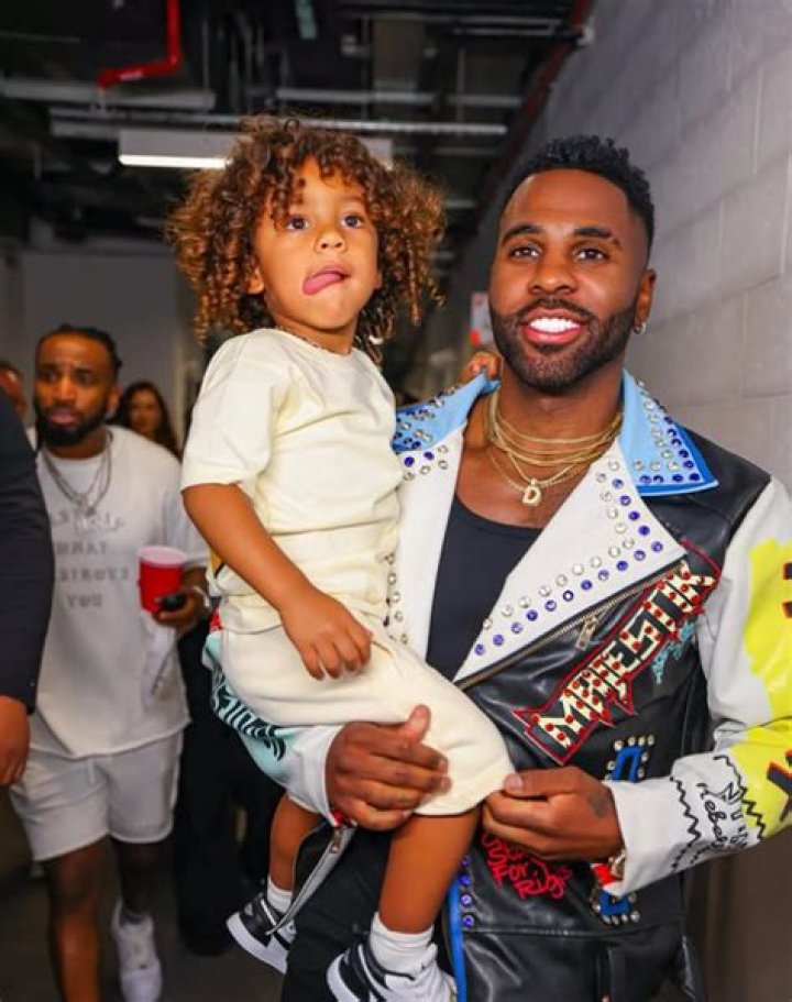 Jason Derulo Girlfriend, Height, Age, Married, Wife, Parents, Is He Gay?