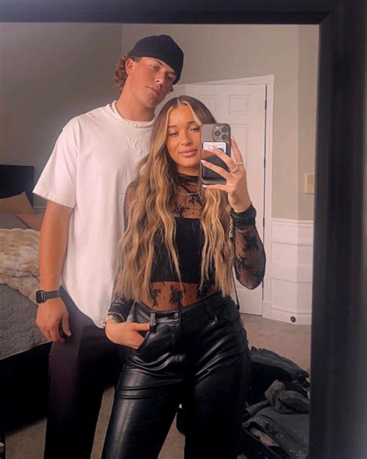 Jaxon’s Girlfriend: Who is Jaxon Dating?