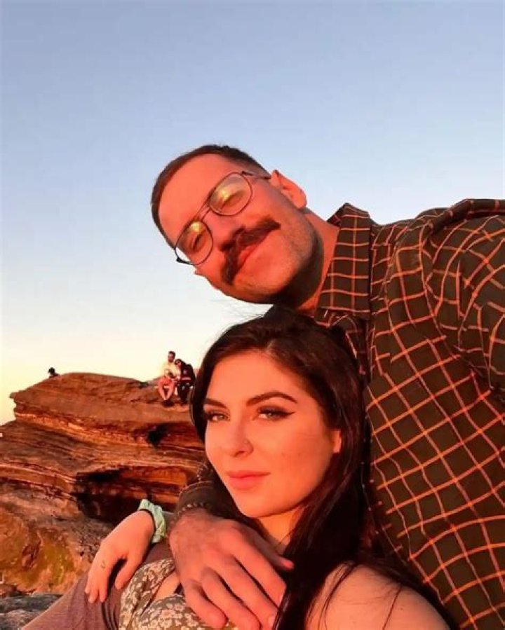 Jill de Jong Biography: Instagram, Age, Net Worth, MD, Tonal, Husband, Images, Tom Raider, Lara Croft, Podcast, Wikipedia, Bellazon