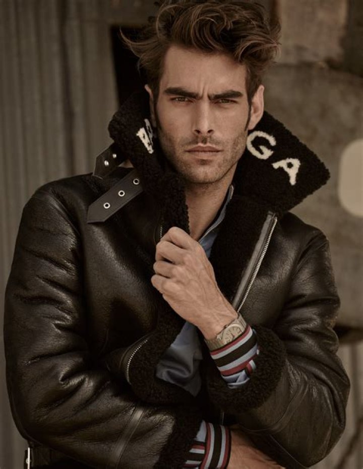 Jon Kortajarena- Age, Net Worth, Height, Girlfriend, Career, Nationality