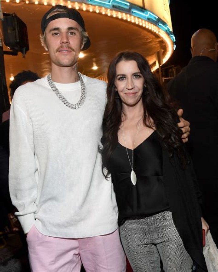 Justin Bieber surprises fans on the Ellen Show