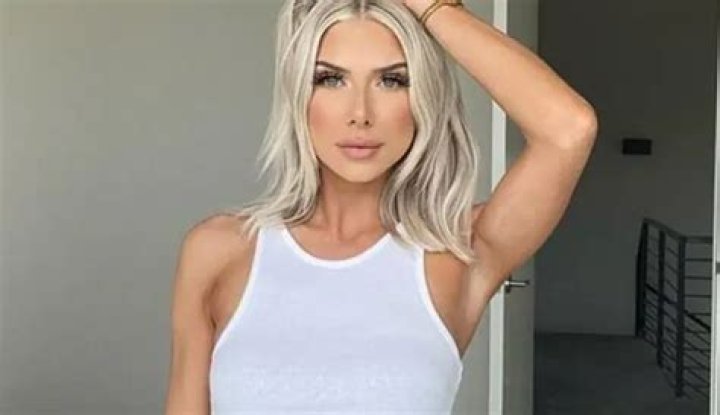 Karina 'KarinaOMG' Kurzawa Biography: Age, Net Worth, Mom, Birthday, Height, Phone Number, Parents, TikTok, Boyfriend