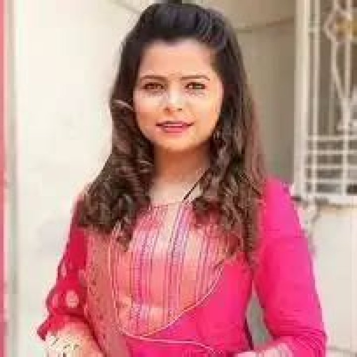 Kartiki Gaikwad Biography: Husband, Height, Age, Wikipedia, Net Worth, Songs, Instagram, Father, Birthday